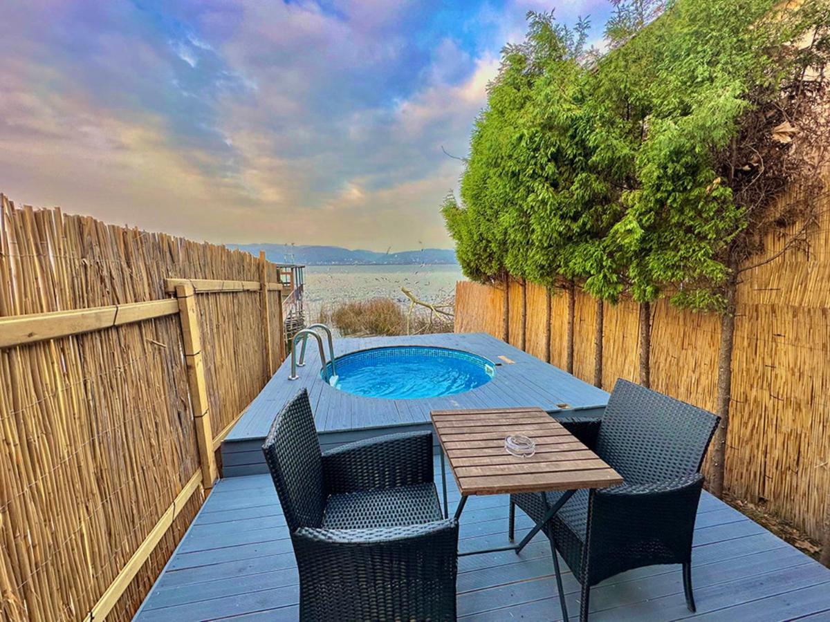 Sapanca Siesta Bungalov Villa ภายนอก รูปภาพ