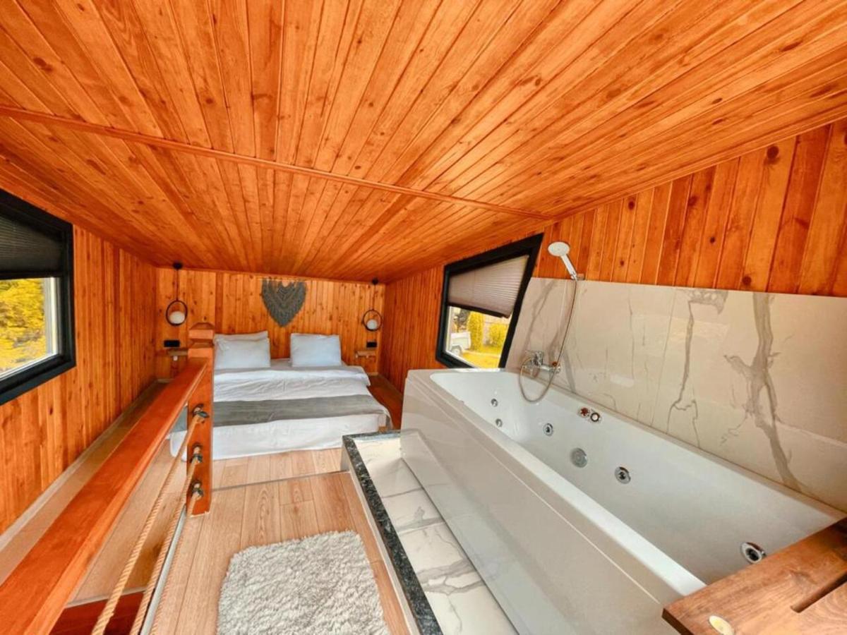 Sapanca Siesta Bungalov Villa ภายนอก รูปภาพ